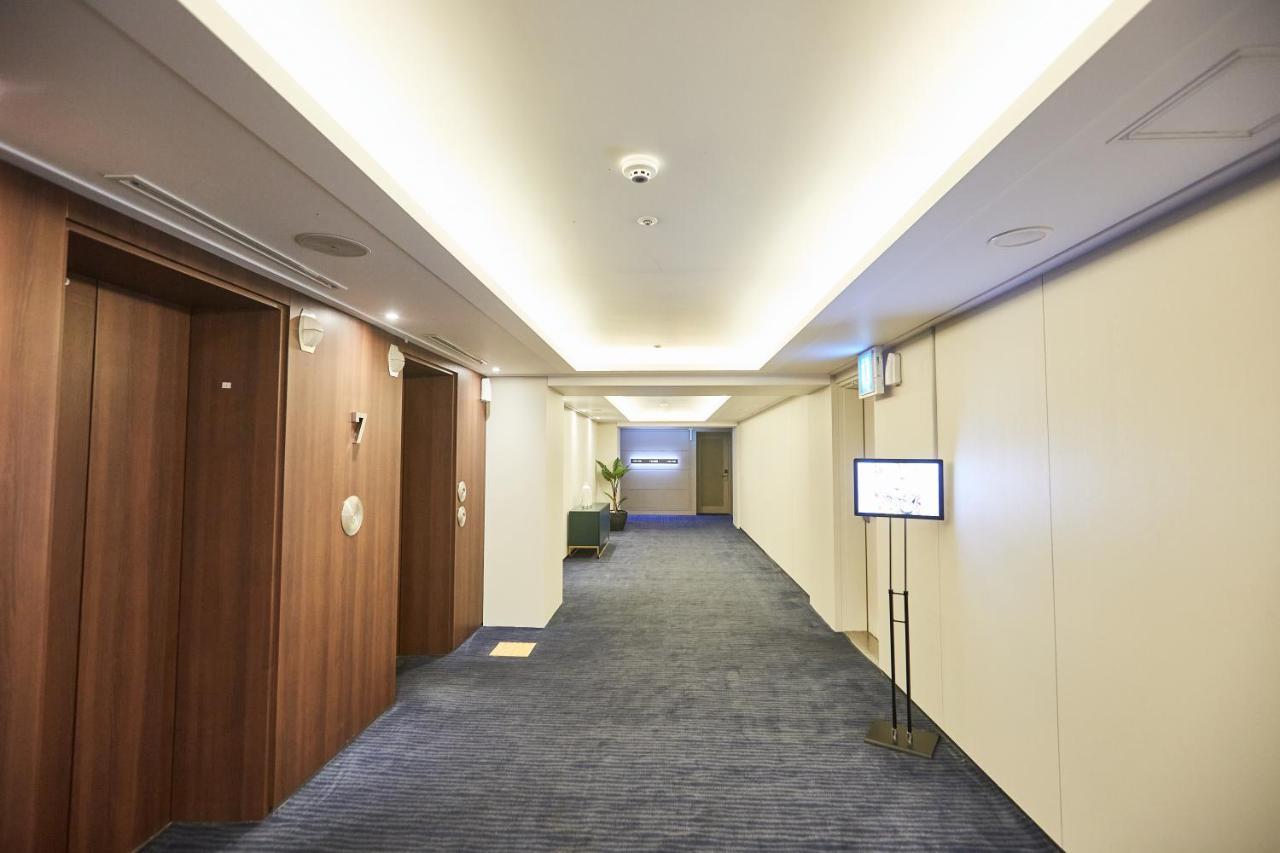 Queenvell Hotel Тегу Екстер'єр фото