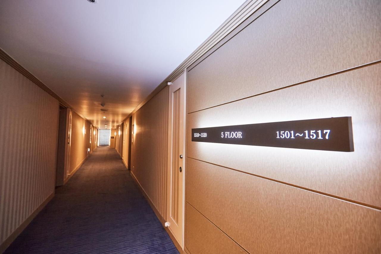 Queenvell Hotel Тегу Екстер'єр фото