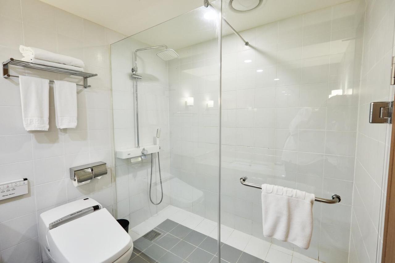 Queenvell Hotel Тегу Екстер'єр фото